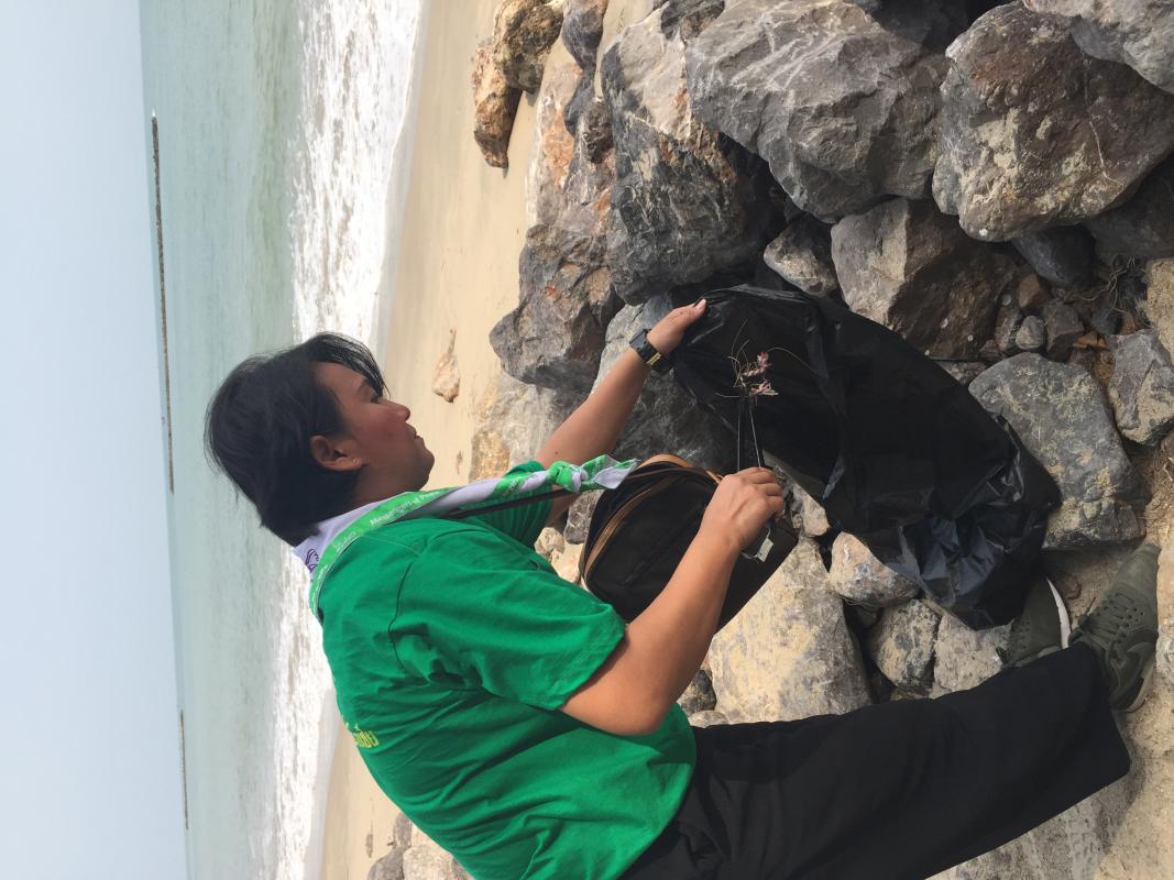 เก็บขยะหาดเจ้าสำราญ จังหวัดเพชรบุรี