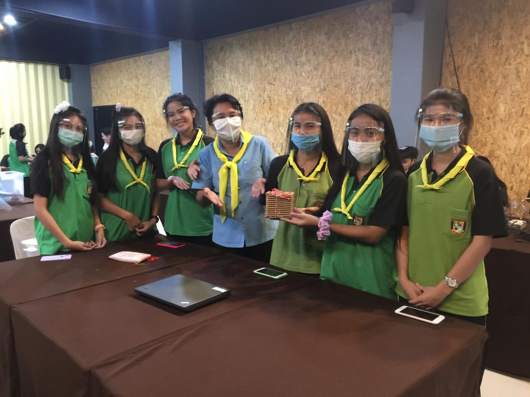 คิด พัฒนา และสร้างสรรค์นวัตกรรมร่วมกับนักเรียน