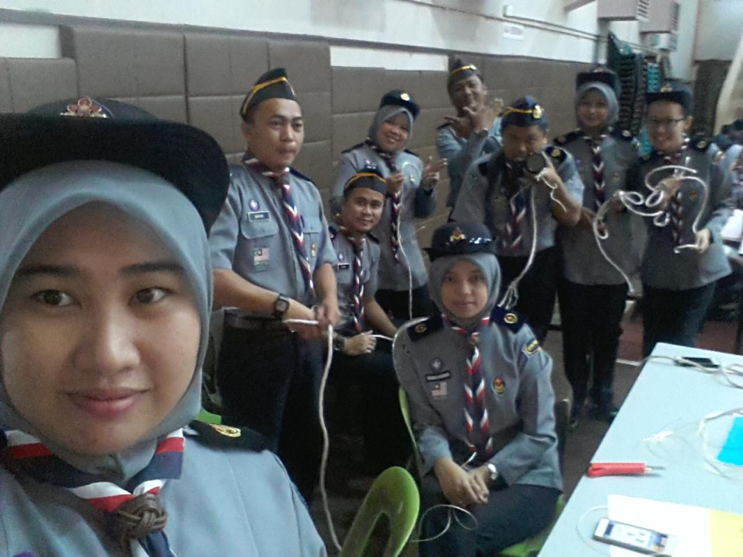 PELANCARAN UNIFORMKU HEBAT