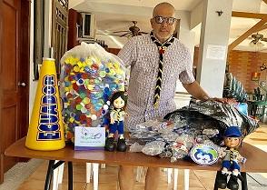 Tapaton 2019 Guayaquil - Tapitas plásticas para los niños especiales con síndrome de Down y botellas plásticas ayudando a un padre de familia  y a un chico Venezolano que es chambero