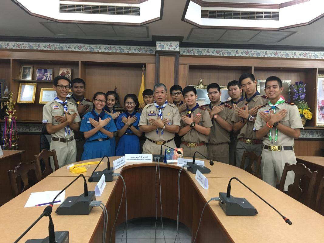 เข้ารับผ้าผูกคอ Blue Scarf และ Green Scarf เนื่องในวันสันติภาพสากล