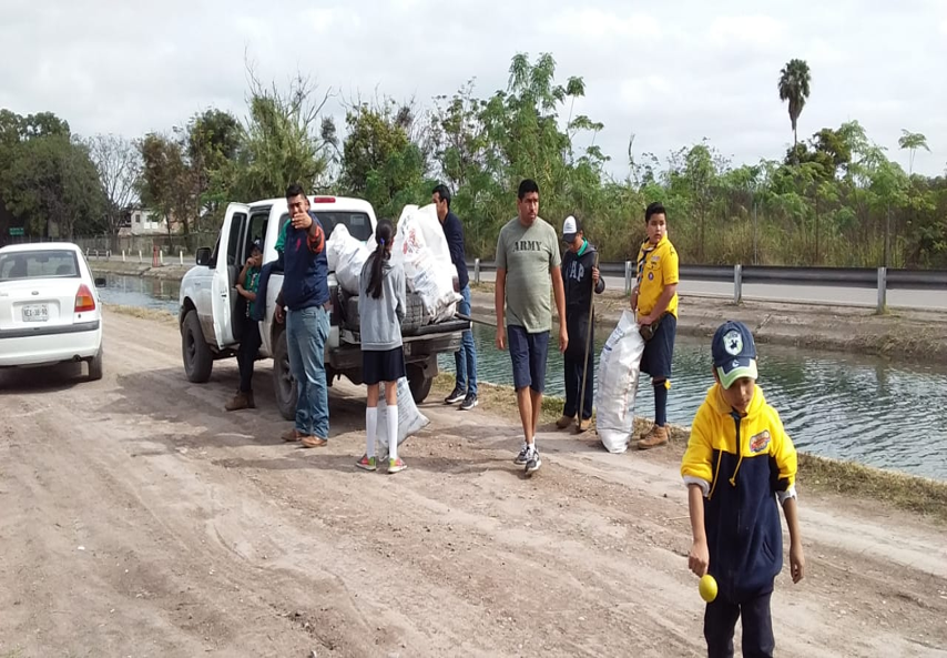 MARES LIMPIOS  CRISTOPHER