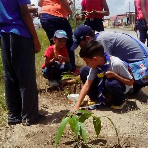 Un Contacto Ecológico Con Nuestra Comunidad