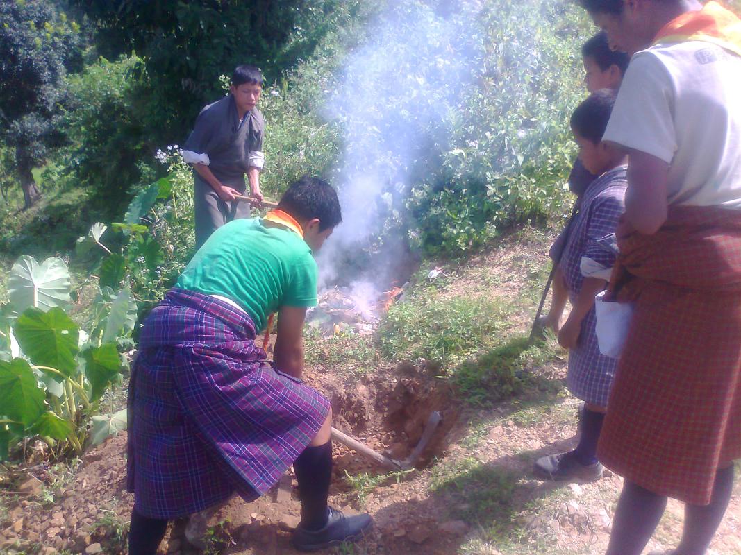 Making disposal pits in locallity village