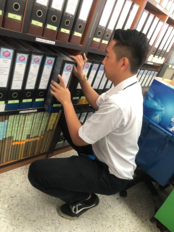 จิตอาสาทำความสะอาดห้องเก็บของ