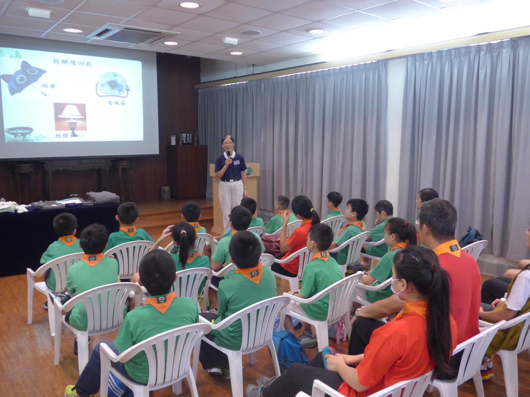 Visiting the Environmental Protection Education Centre 