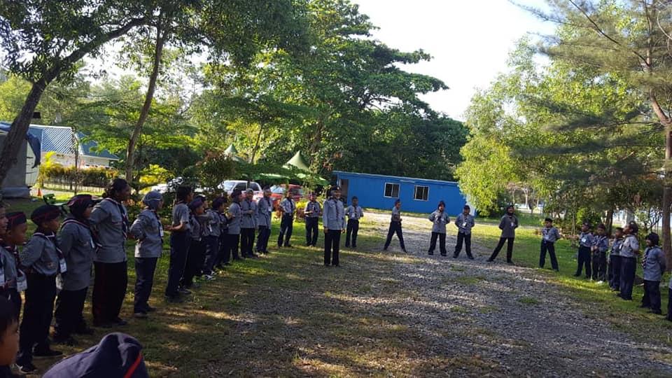 Pek Bercuti Dapatkan Keris Gangsa