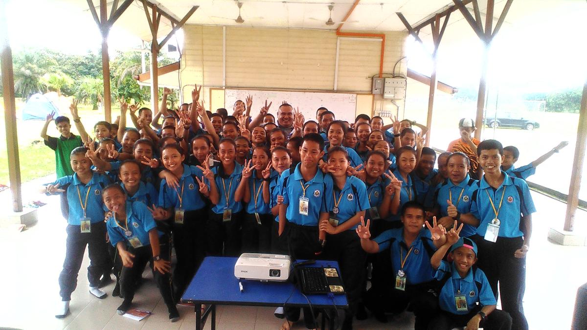 Khidmat Masyarakat - Kem SMART (sukses,matang,aktif,rasiona,bertanggungjawab)l