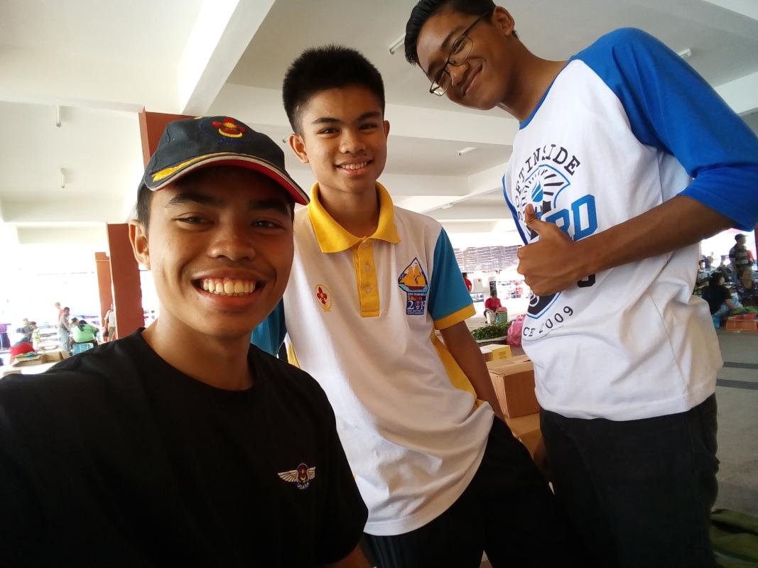 jualan amal pengakap smk sarikei baru