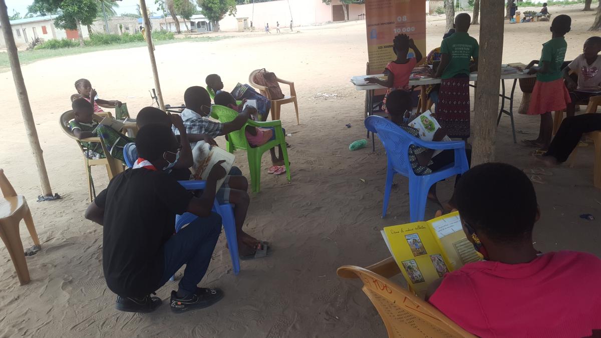 MoBiblioEdu Togo I : Bibliothèque mobile et activités éducatives pour les enfants