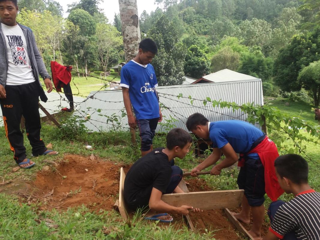 Footpath construction at Yebilaptsa