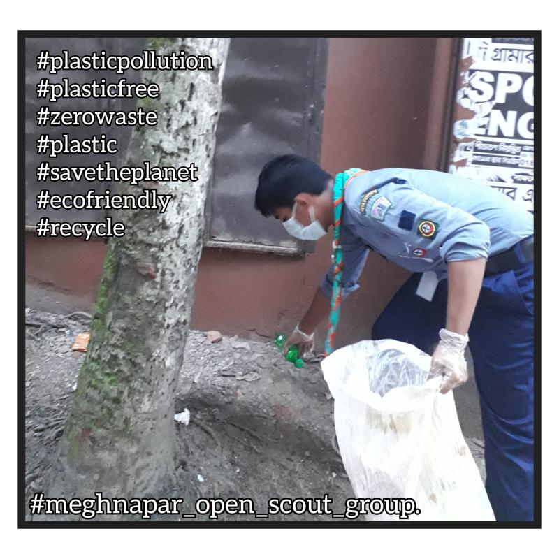 Collecting Plastic Bottles "Save the planet" purpose.