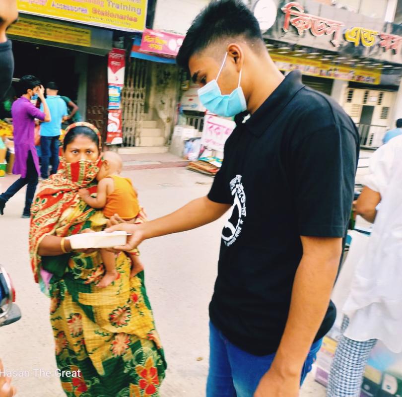 খাবার বিতরণ কর্মসূচী