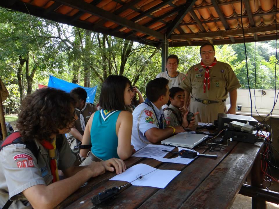 Radioescotismo - Um Radio Amador em cada Grupo Escoteiro