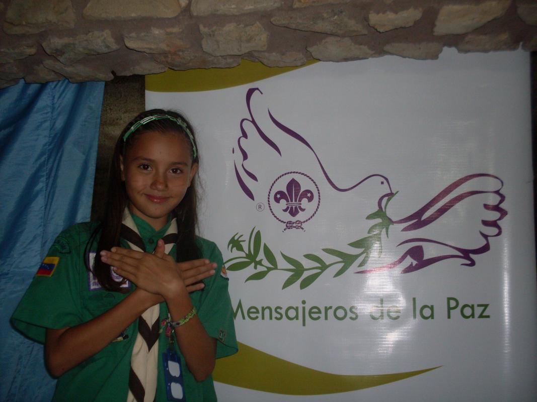 PRIMERA CHARLA:  DAR A CONOCER EL MOVIMIENTO DE MENSAJEROS DE LA PAZ A LA POBLACION JUVENIL E INVITARLOS A UNIRSE A ESTE MOVIMIENTO Y A REALIZAR BUENAS ACIONES.