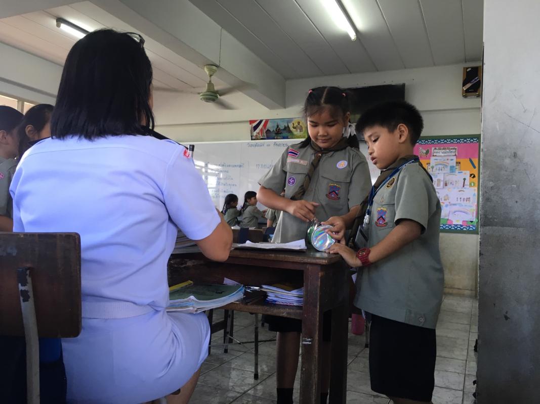 ทำความสะอาดห้องเรียนปิดเทอม 