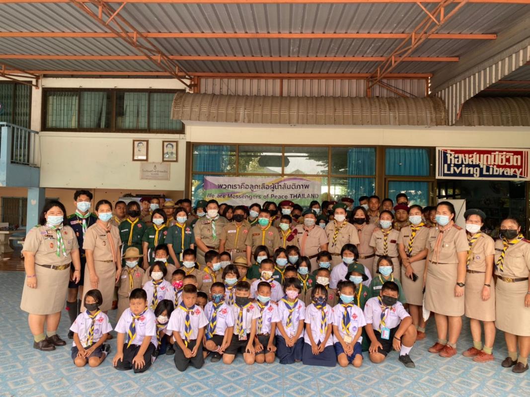 การทำกิจกรรม Messengers of Peace กับลูกเสือ เนตรนารี