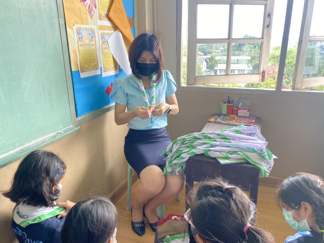 สอนวิธีการผูกผ้าผูกคอ MoP