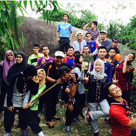 EKSPEDISI MENDAKI GUNUNG BERLUMUT DAN KURSUS ISTIADAT PELANTIKAN KELANA