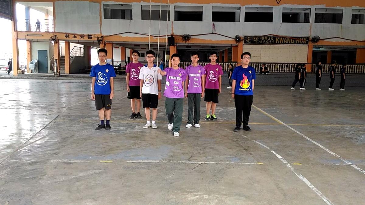 Kawat bunga training