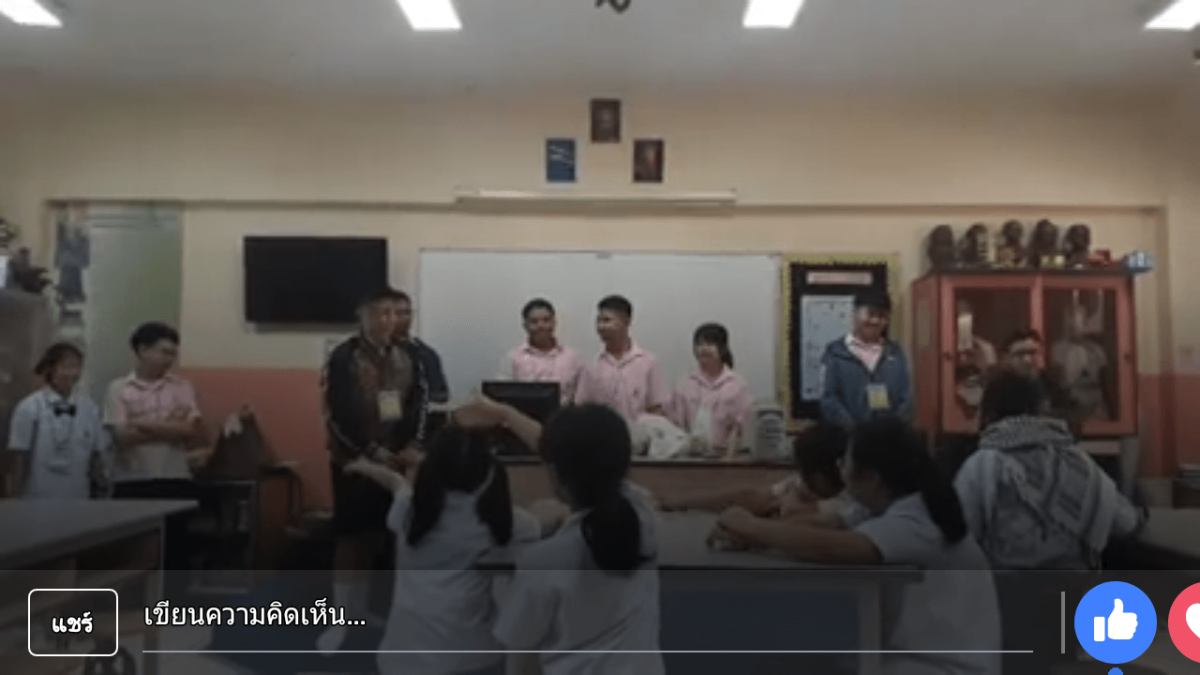 กิจกรรมบูรณาการความรู้และรายได้เพื่อน้อง ครั้งที่1