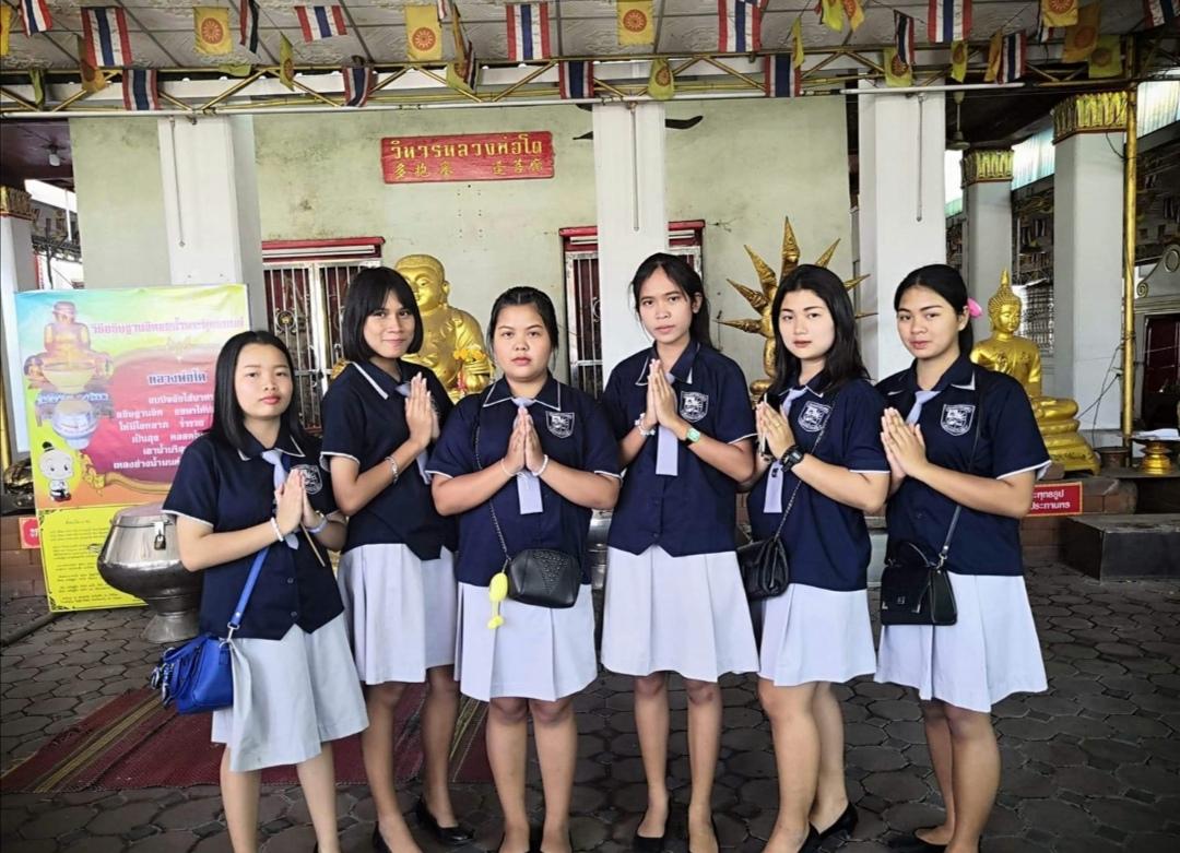 ถวายเทียนพรรษา​ที่​วัดหนองแขม