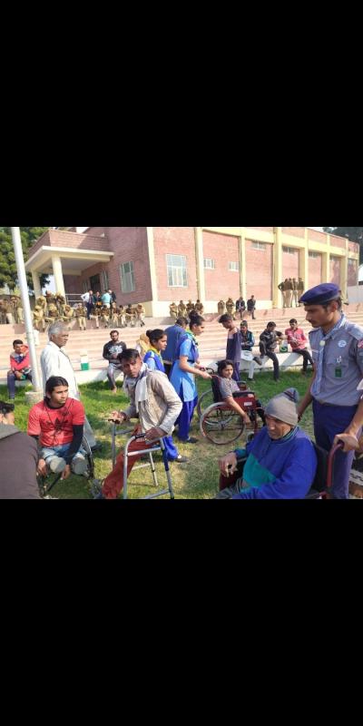 योग्य जनों को उपकरण वितरण हेतु सेवायोग्यजनों को उपकरण वितरण हेतु सेवा....!!