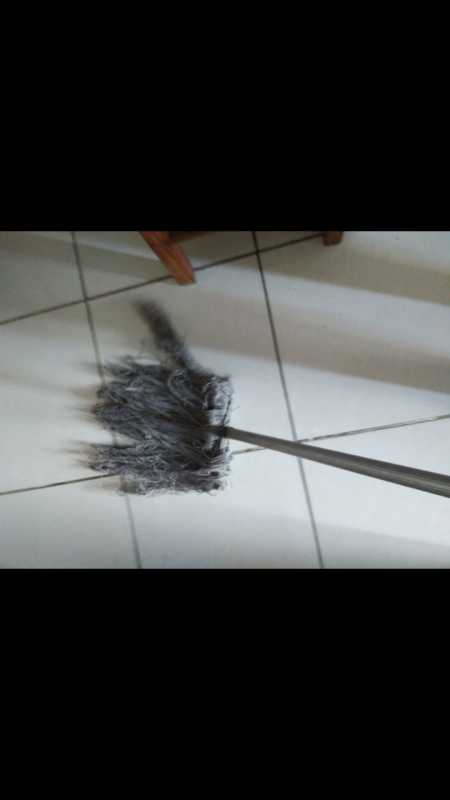 ถูพื้นที่ทำความสะอาด