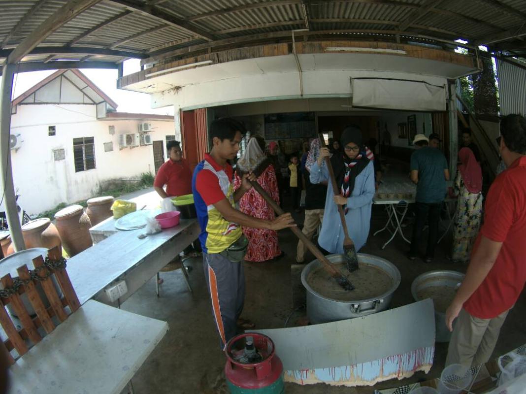 Jom Kuca Bubur Lambuk Orang Muda
