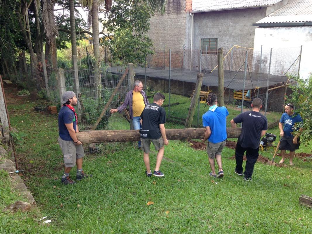 Construção de Pracinha na Instituição Teresa Verzeri 