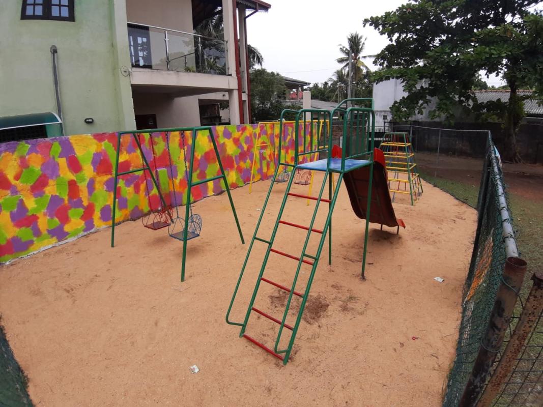 Refurbishing children's playground project