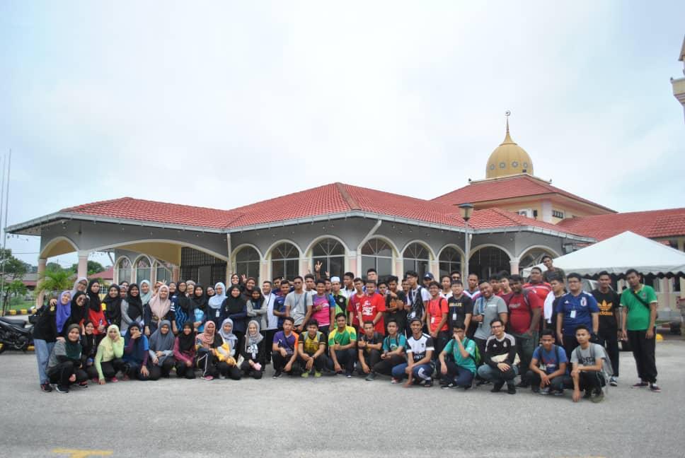 PROGRAM GOTONG ROYONG DI MASJID LKNP 
