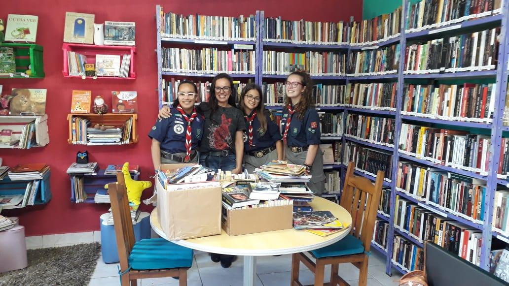 Arrecadação de livros: Virando a Página!