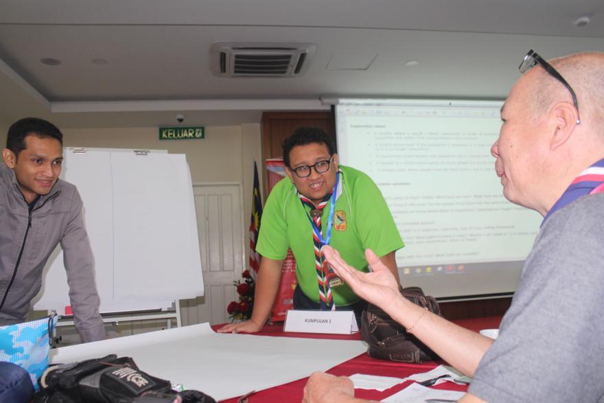 Facilitating the Training of Trainers Scouts of the World Award