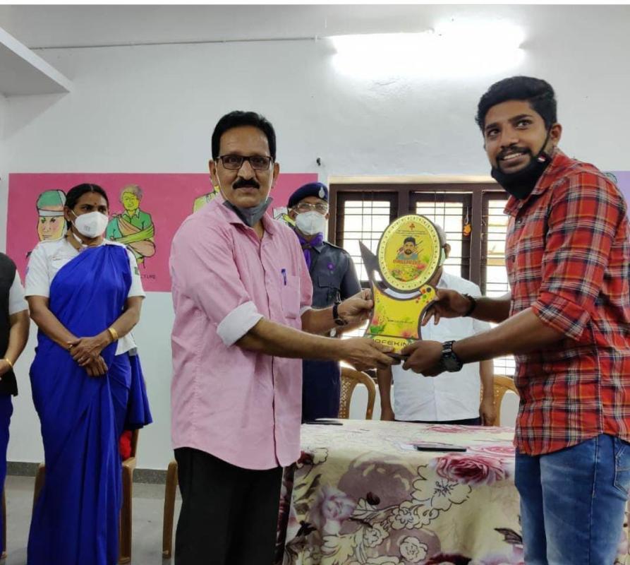 Held crew meeting and farewell meeting