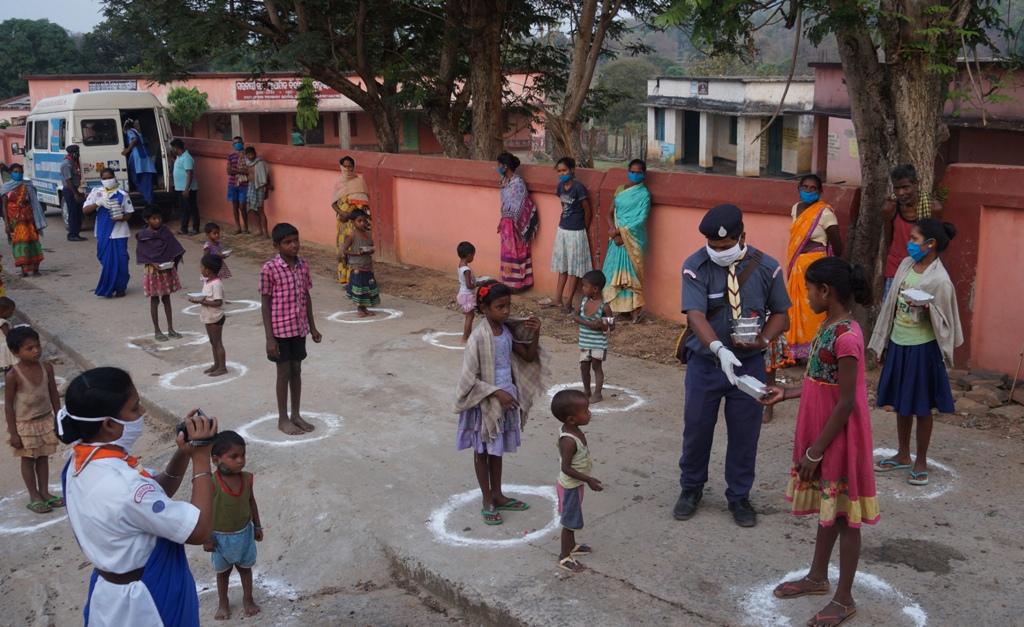 Cooked food packets distribution at Badulpani village of Bargaon Block