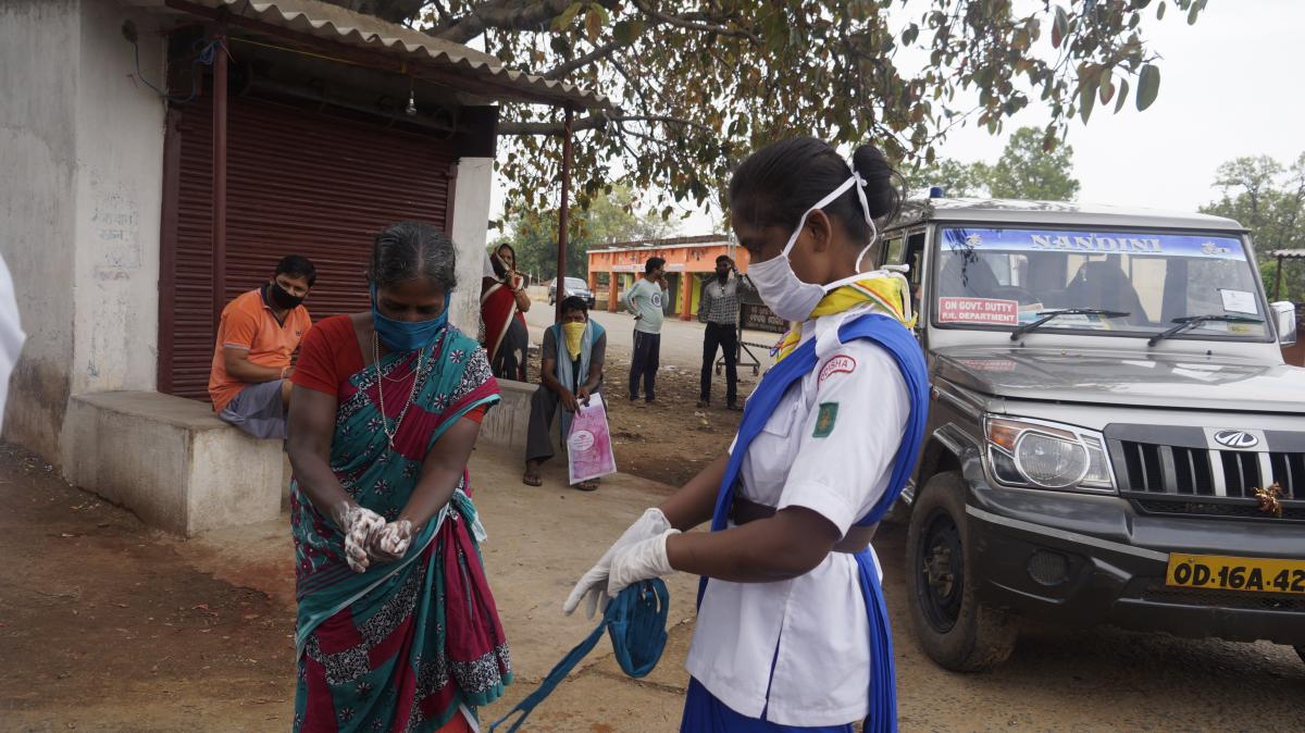 Hand wash demonstration at Sagbahal village of Balisankara Block