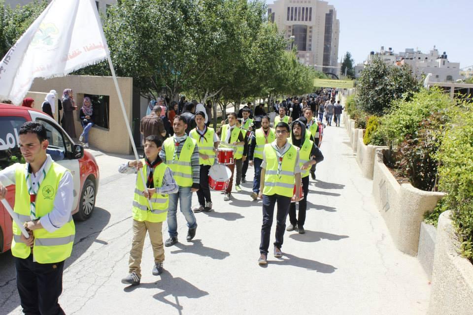 مجموعة خليل الرحمن الكشفية تشارك بافتتاح معرض "مكتبتنا نافذة عقولنا" بجامعة بوليتكنك فلسطين