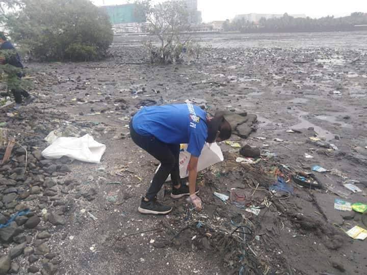 BRIGHTON VENTURERS 1012 PARTICIPATED IN THE COASTAL AND MANGROVES CLEAN- UP AND ECO TOUR ACTIVITY AS PART OF THE MANILA BAY REHABILITATION MOBILIZATION CAMPAIGN
