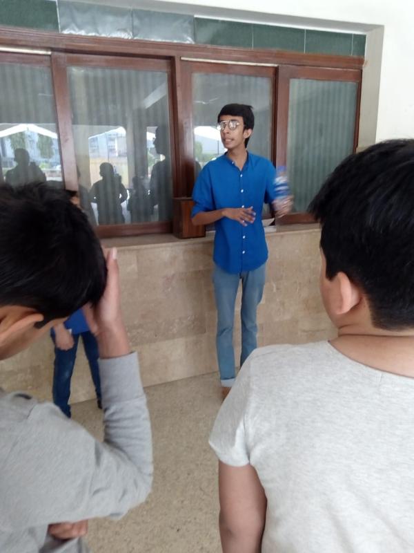 Junk Collection and Recycling Plastic Bottles