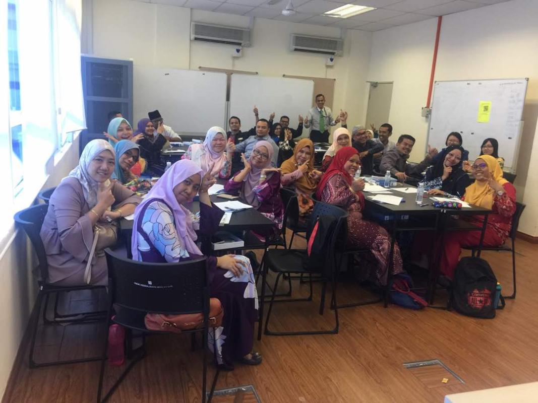 Tamat Program Latihan Business English