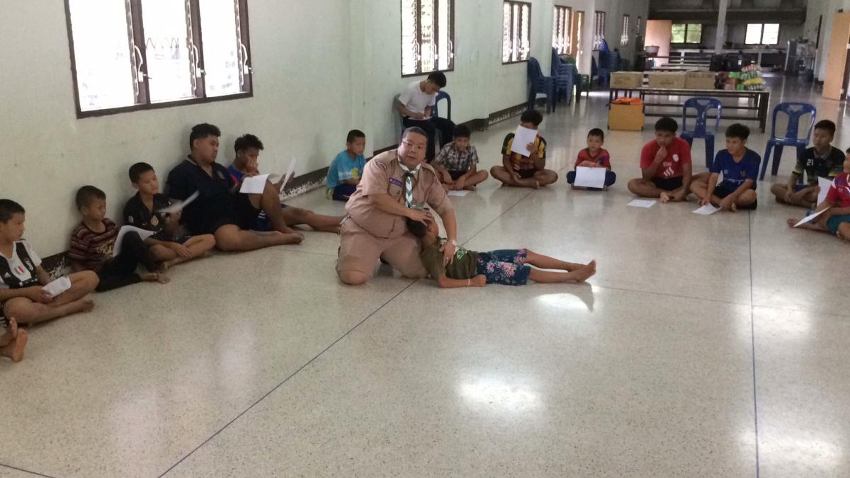 สอนปฐมพยาบาล อาการเป็นลม 3 ชนิดและสำลักสิ่งแปลกปลอมติดหลอดลม