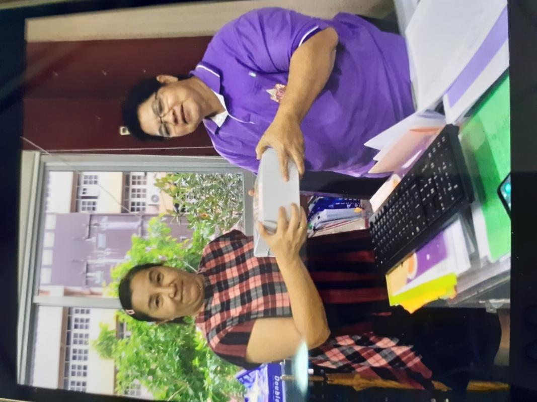 ทางวิลัยมีนโยบายทำขนมเค้กให้บุคคลากรในวันคล้ายวันเกิด