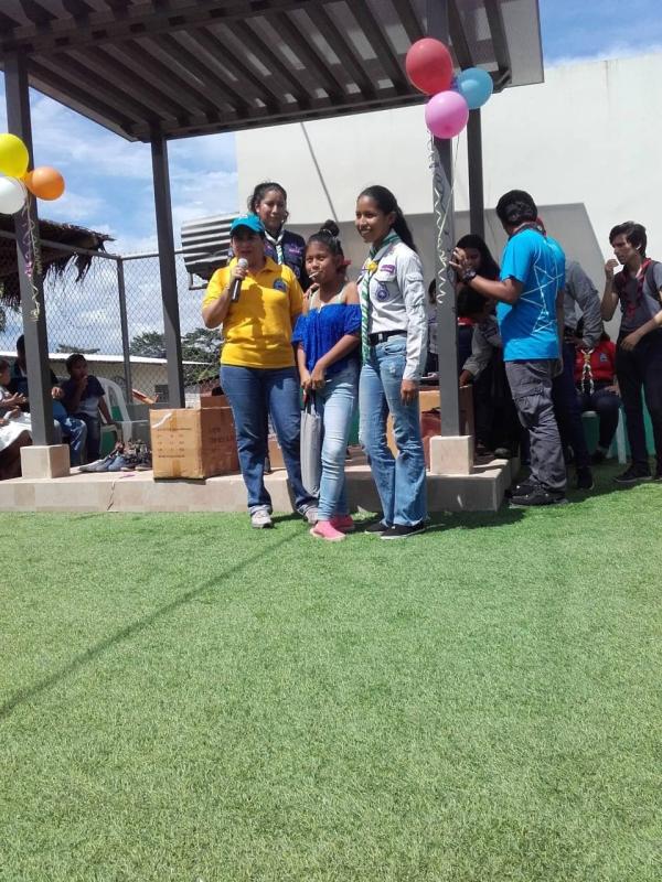 AYUDANDO A NARANJAL