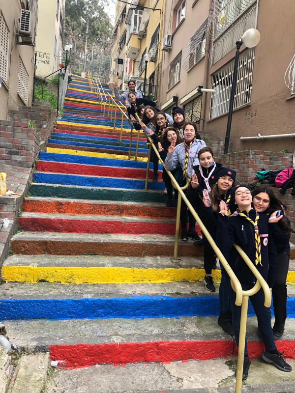 COLOURING STREET WITH STAIRS