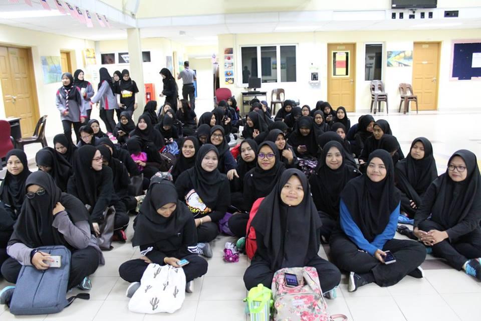 Hari Interaksi KLKM USM Level 100 Sidang 2017/2018