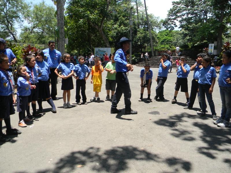 1er. Actividad medioambiental para Manadas - "Una mañana en el Zoo"