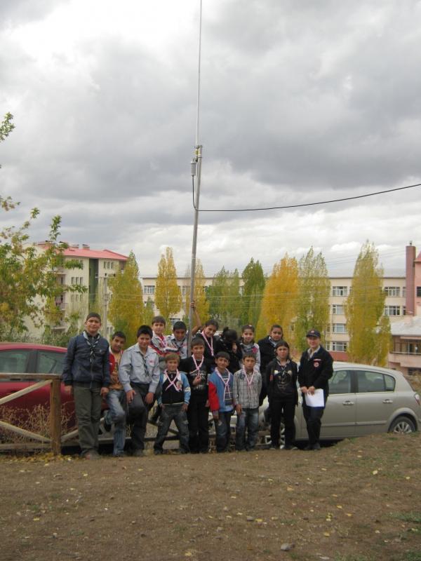 Guides and Scouts Participating to JOTA at Erzurum Turkey