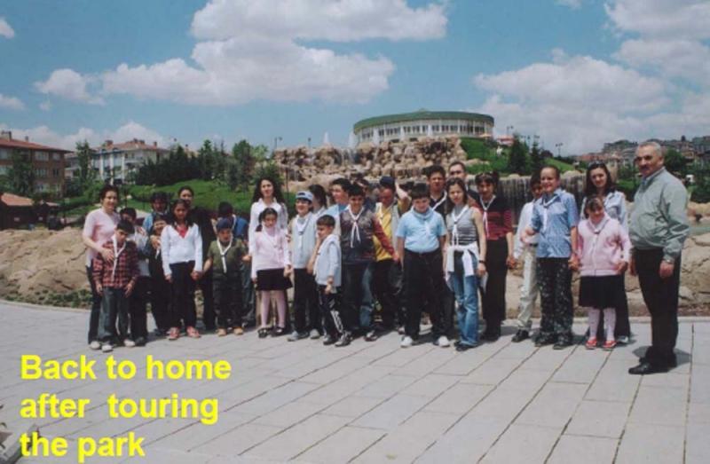 IWHİTE RHİNOS MAKİNG SHIPS for FUN. A LANDS OF ADVENTURE PROJECT 