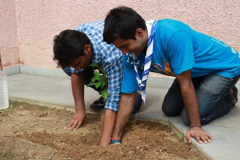 Promoting the Messengers of Peace program & Scouting through a 'Photography Workshop' 